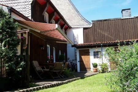 Altes Tageloehnerhaus Von 1510 Mit Garten Und Parkplatz Goslar Exteriör bild